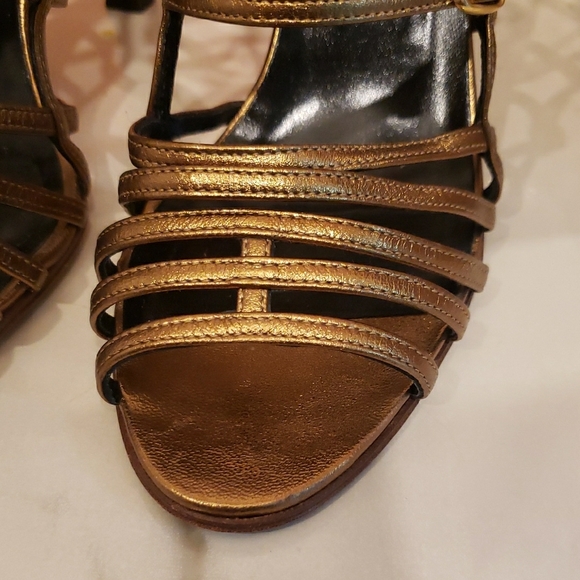 Manolo Blahnik Metallic Leather Slingback Sandals + Dust Bag. - Picture 6 of 16